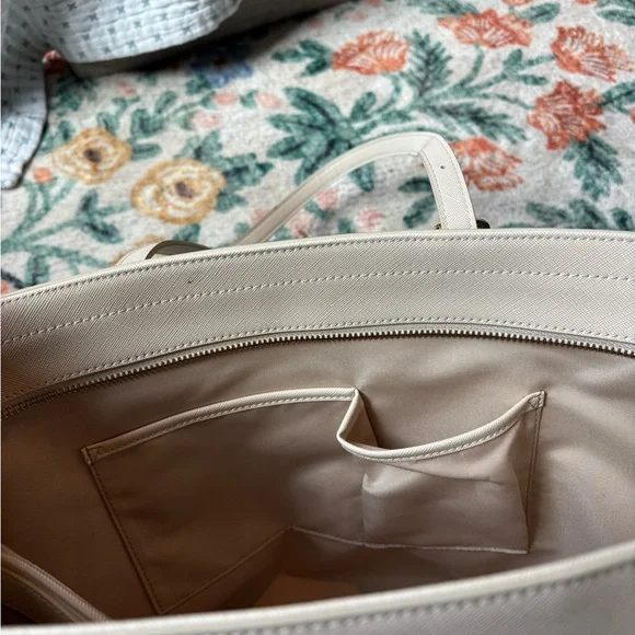 Cream Laptop Tote Bag - Picture 7 of 10
